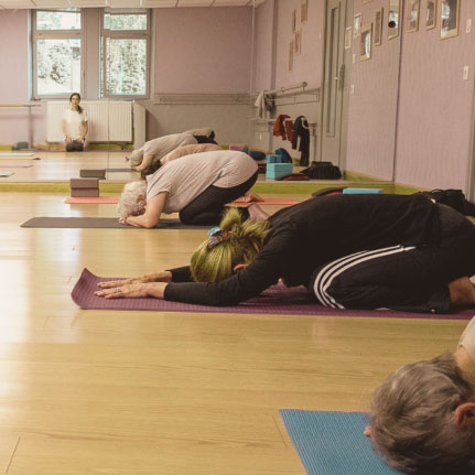 Cours de yoga pour collectivité en IsÚre